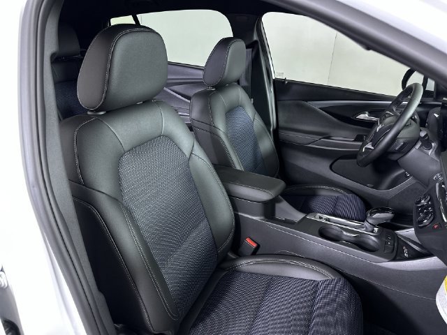 New 2026 Buick Envista Sport Touring w/ Convenience I Package FWD image 30