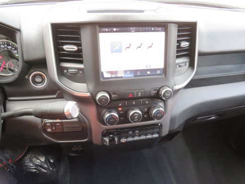 New 2022 RAM 3500 SLT w/ Quick Order Package 2YG SLT image 31