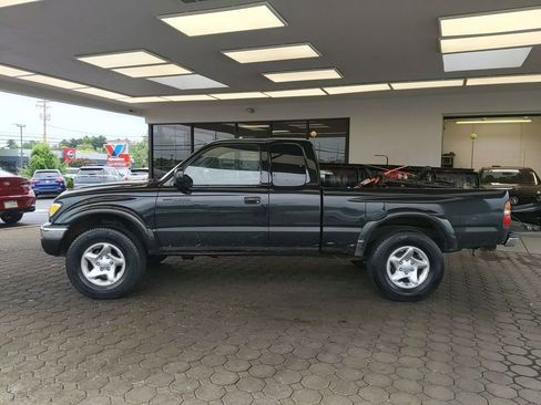 Used 2001 Toyota Tacoma 4x4 Xtracab V6 image 9