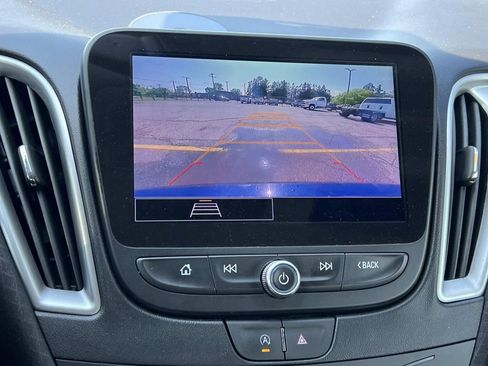 Used 2024 Chevrolet Malibu LT FWD image 18