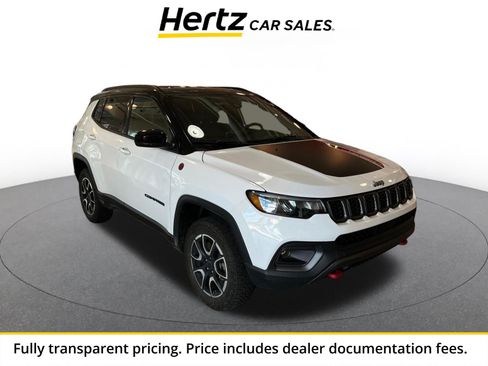 Used 2025 Jeep Compass Trailhawk AWD/4WD image 1