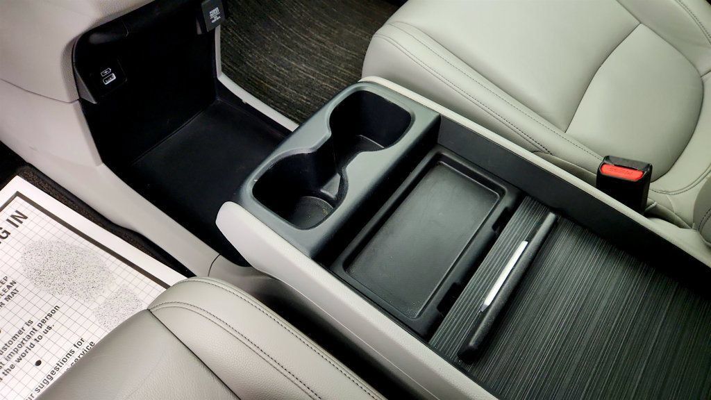 Used 2024 Honda Odyssey EX-L image 17