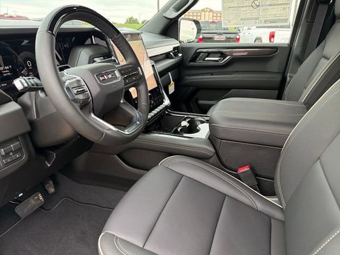 New 2026 GMC Yukon XL Elevation AWD/4WD image 16