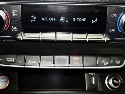 Used 2019 Audi SQ5 Premium Plus w/ Premium Plus Package image 19