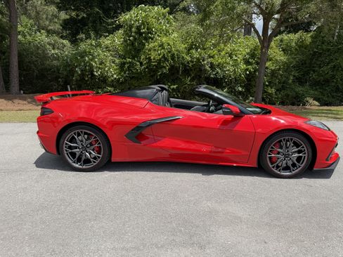 Used 2025 Chevrolet Corvette Stingray Preferred Conv w/ Z51 Performance Package RWD image 28
