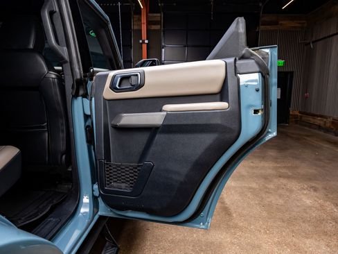 Used 2023 Ford Bronco Wildtrak image 40