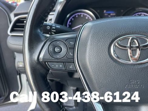 Used 2020 Toyota Camry SE FWD image 21