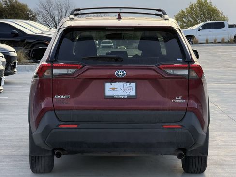 Used 2023 Toyota RAV4 LE image 5