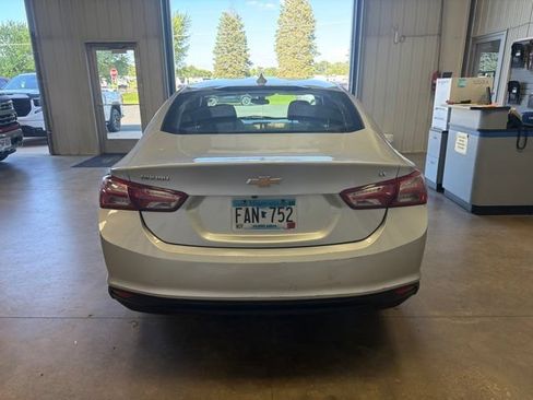 Used 2019 Chevrolet Malibu LT FWD image 13