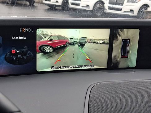 Certified 2024 Lincoln Nautilus Reserve w/ Equipment Group 203A image 18