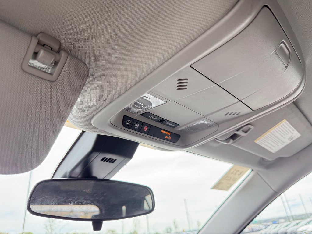 Used 2023 Chevrolet Equinox LT FWD image 21