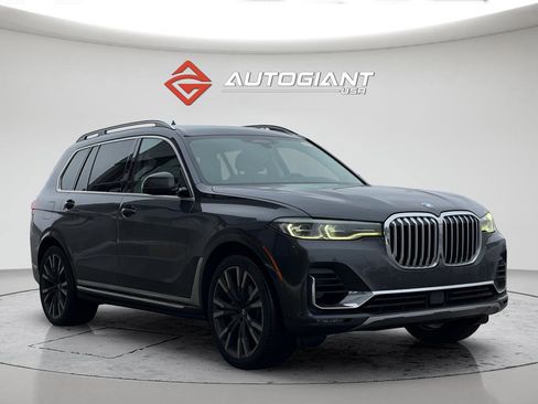 Used 2020 BMW X7 xDrive40i w/ Premium Package image 11