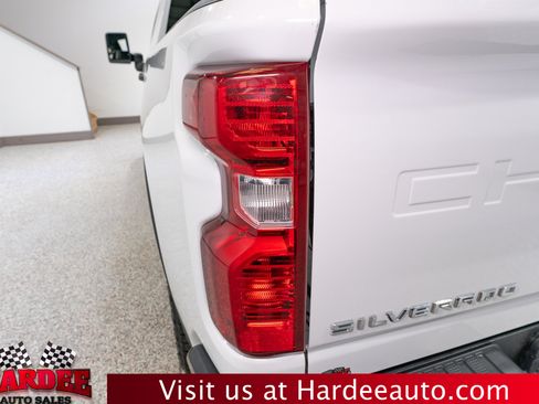 Used 2024 Chevrolet Silverado 2500 Custom w/ Custom Value Package AWD/4WD image 9