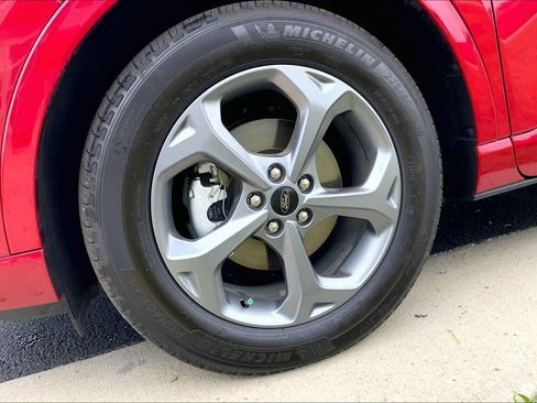 Used 2024 Ford Escape ST-Line w/ Equipment Group 301A FWD image 3