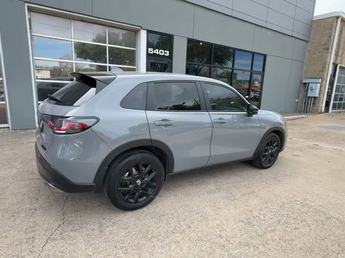 Used 2024 Honda HR-V Sport image 8