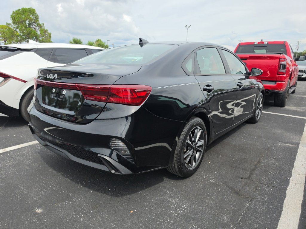 Certified 2024 Kia Forte LXS FWD image 14