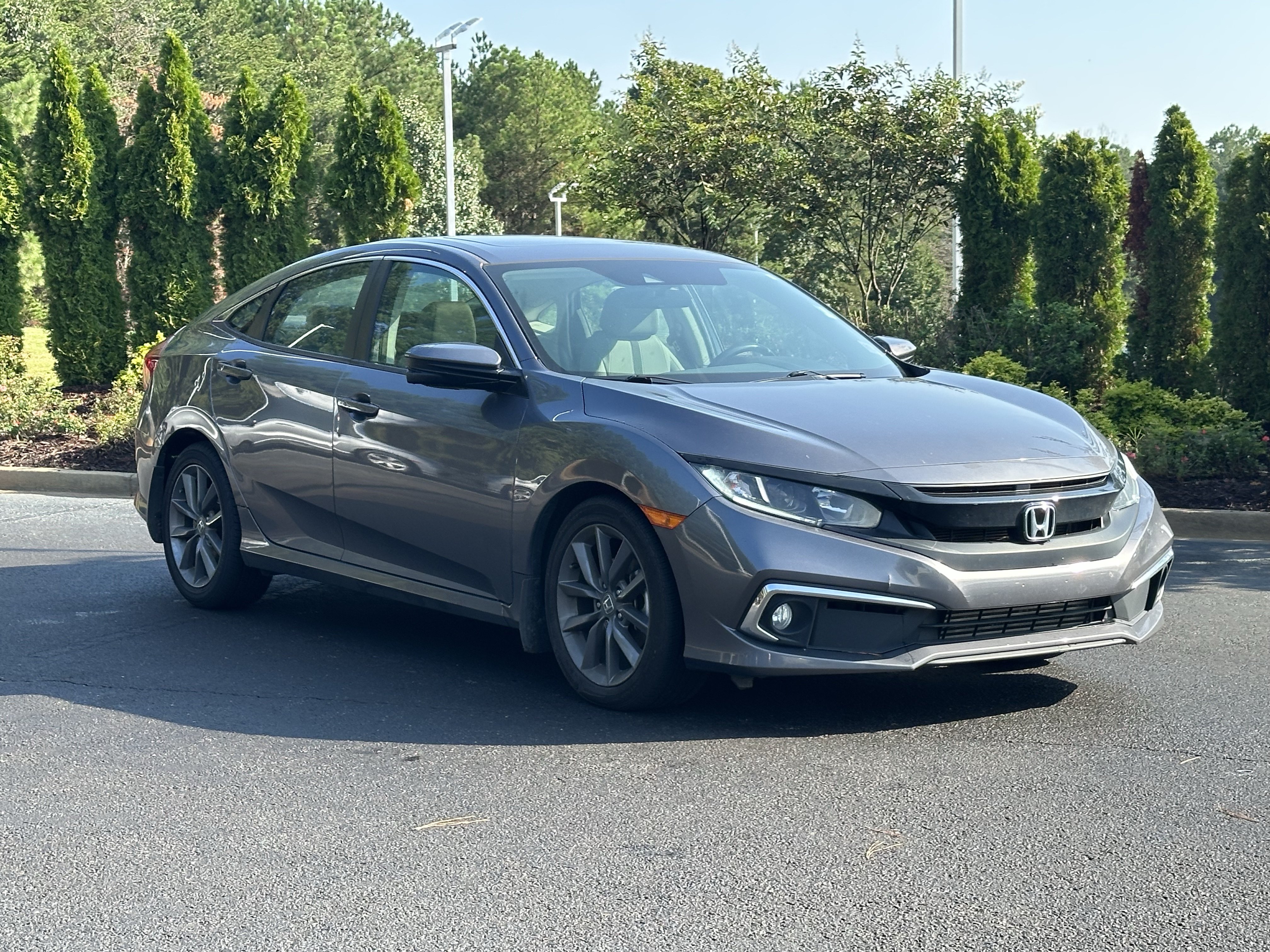 Used 2019 Honda Civic EX image 2