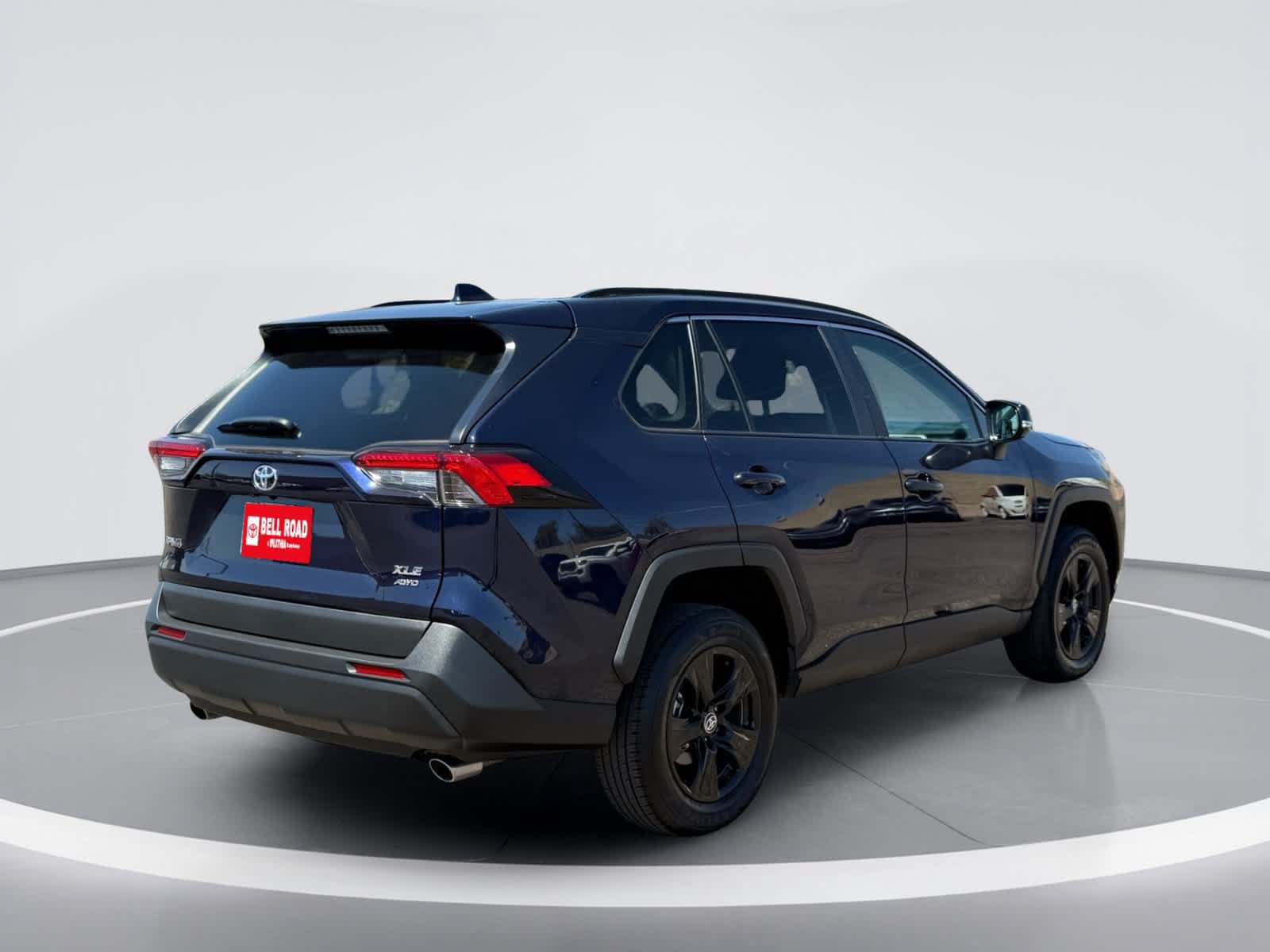 Used 2025 Toyota RAV4 XLE AWD/4WD image 9
