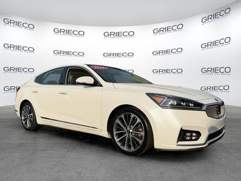 Used 2019 Kia Cadenza Technology FWD image 1