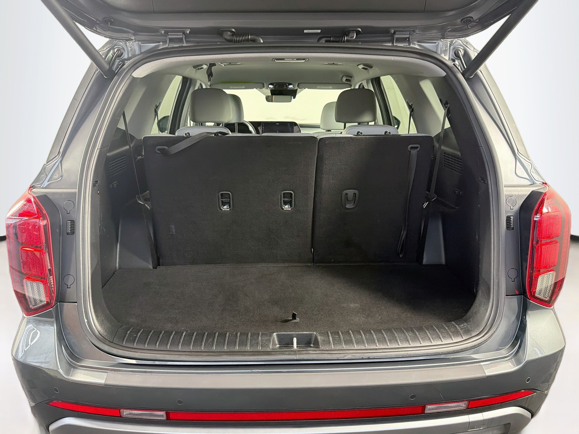 Used 2025 Hyundai Palisade SEL FWD image 31
