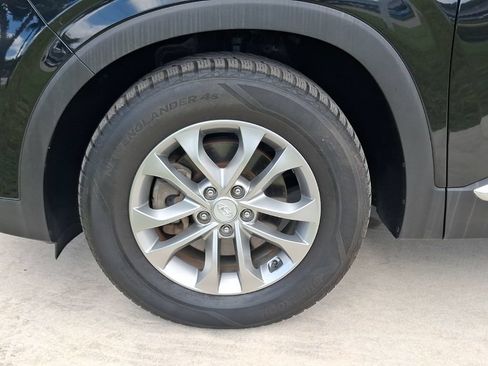 Used 2020 Hyundai Santa Fe SE FWD image 3