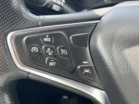 Used 2023 Chevrolet Equinox LS w/ LS Convenience Package FWD image 9