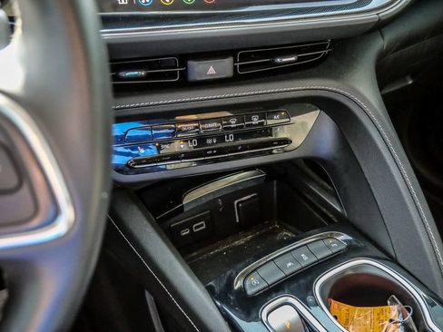 Used 2021 Buick Envision Preferred FWD image 35