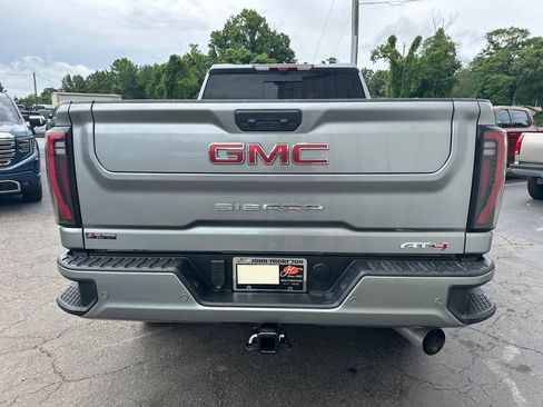 Used 2025 GMC Sierra 2500 AT4 w/ AT4 Premium Plus Package AWD/4WD image 7