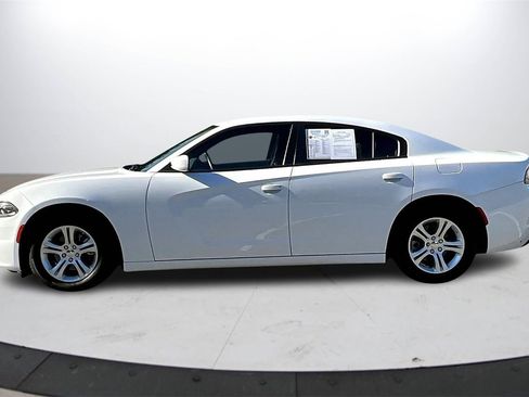 Certified 2022 Dodge Charger SXT image 5