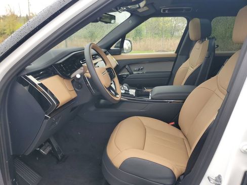 New 2026 Land Rover Range Rover Sport Dynamic SE AWD/4WD image 12