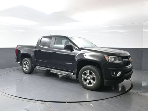 Used 2015 Chevrolet Colorado Z71 AWD/4WD image 4