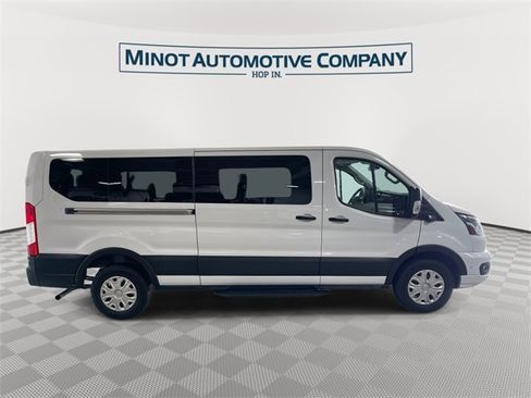 Used 2023 Ford Transit 350 XLT image 9