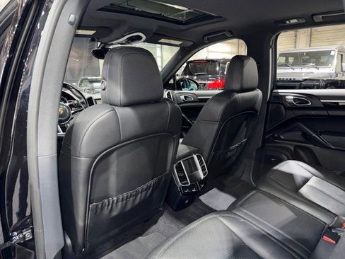 Used 2015 Porsche Cayenne S image 55