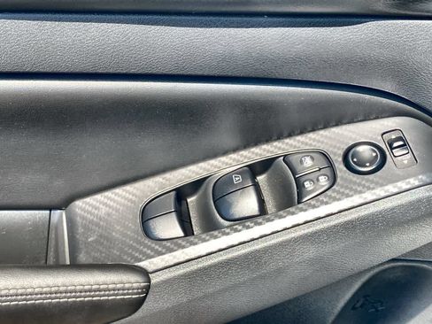 Used 2022 Nissan Altima 2.5 SV AWD/4WD image 13