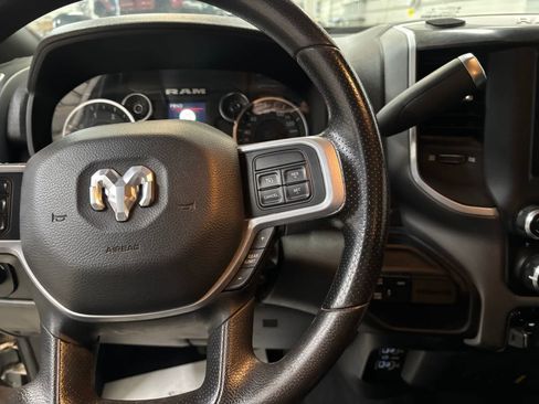 Used 2022 RAM 2500 Big Horn AWD/4WD image 17