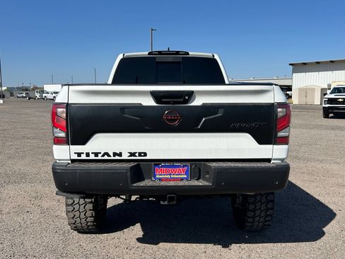 Used 2023 Nissan Titan PRO-4X w/ Pro-4x Convenience Package AWD/4WD image 6