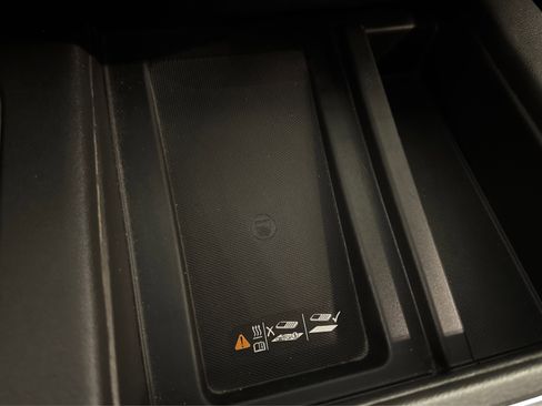 Used 2022 GMC Sierra 1500 AT4 w/ AT4 Premium Package image 37