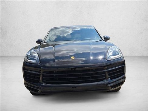 Used 2021 Porsche Cayenne AWD/4WD image 2