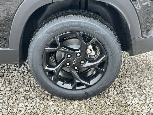 New 2026 Chevrolet Trax LT w/ Driver Confidence Package FWD image 7