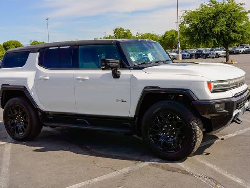 Used 2026 GMC Hummer EV SUV w/ LPO, Dark Essentials Package AWD/4WD image 7