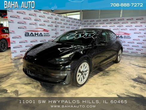 Used 2021 Tesla Model 3 Standard Range Plus RWD image 1