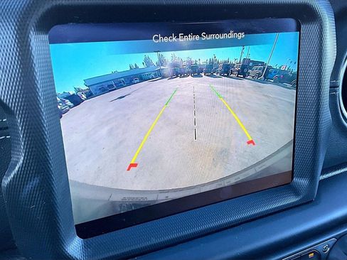 Used 2021 Jeep Wrangler Unlimited Sahara w/ Cold Weather Group image 22