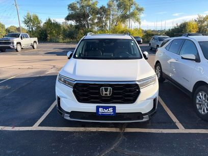 Used 2025 Honda Pilot Elite