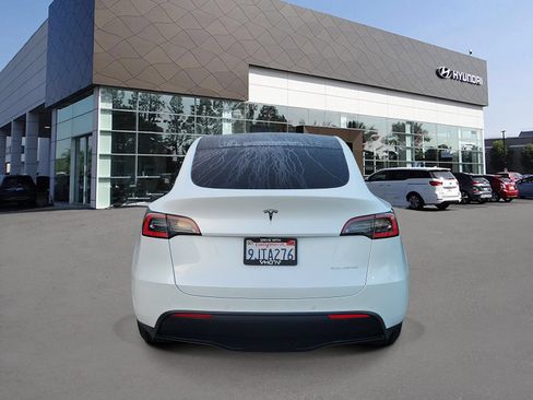 Used 2020 Tesla Model Y Long Range AWD/4WD image 4