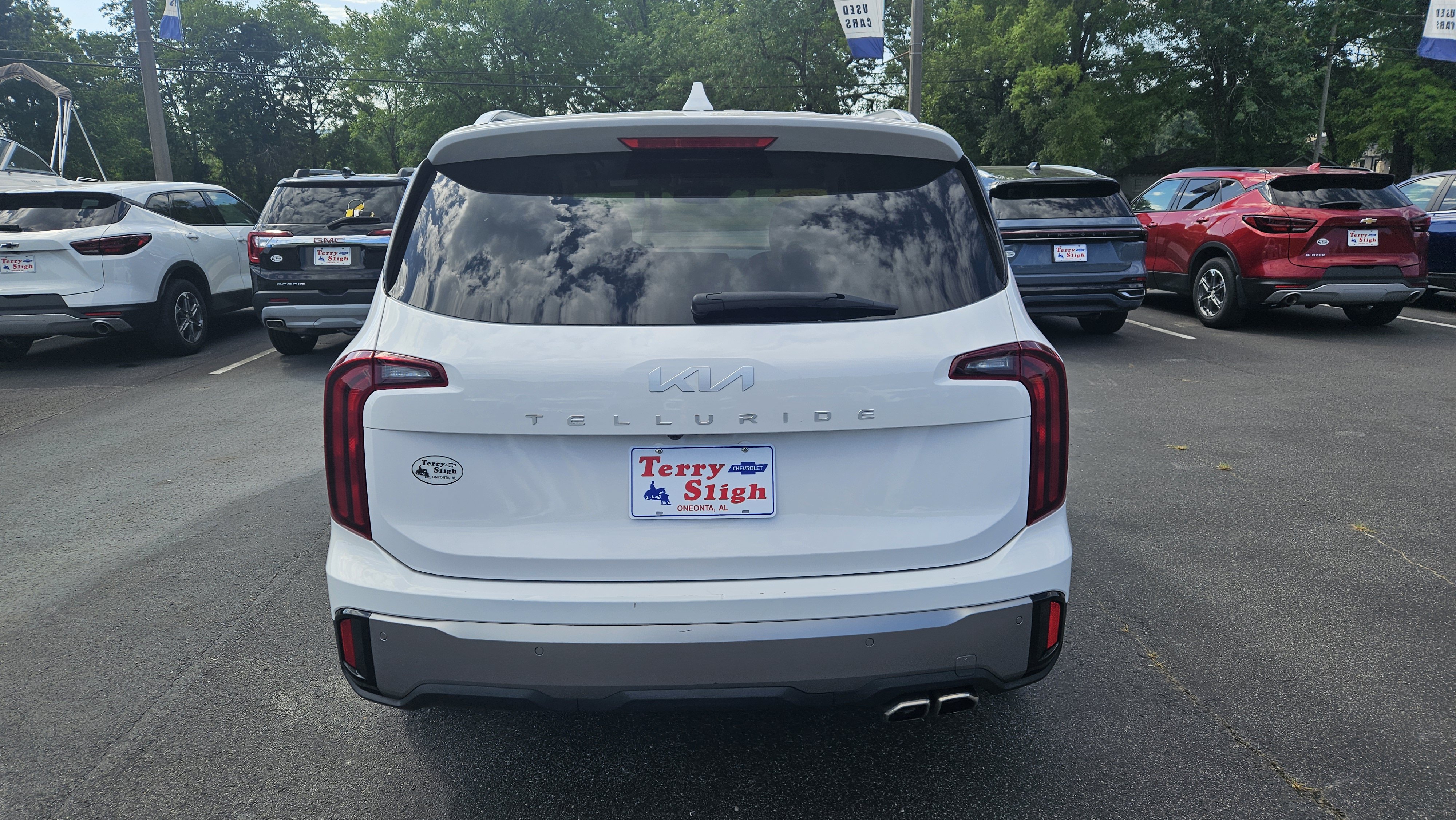 Used 2025 Kia Telluride S FWD image 7