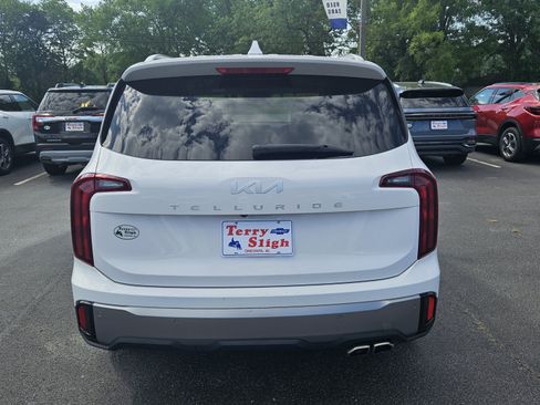 Used 2025 Kia Telluride S FWD image 7
