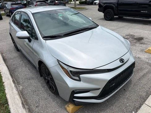 Used 2024 Toyota Corolla SE FWD image 7