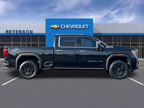 Certified 2023 GMC Sierra 3500 Denali w/ Denali Black Diamond Edition image 3