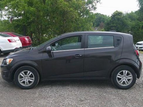 Used 2015 Chevrolet Sonic LT FWD image 9