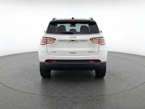 Used 2025 Jeep Compass Limited AWD/4WD image 7